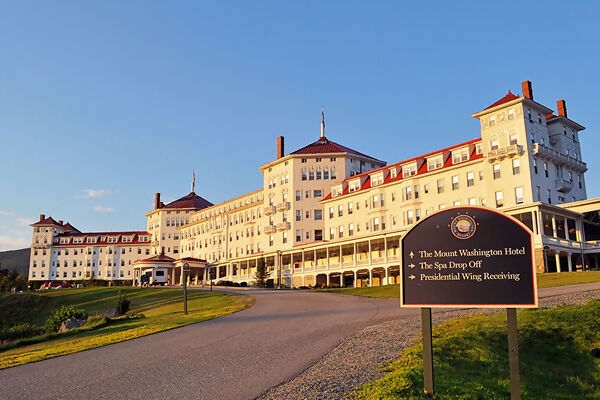 Historic Hotels of New England featuring The Equinox and Omni Mount Washington resorts